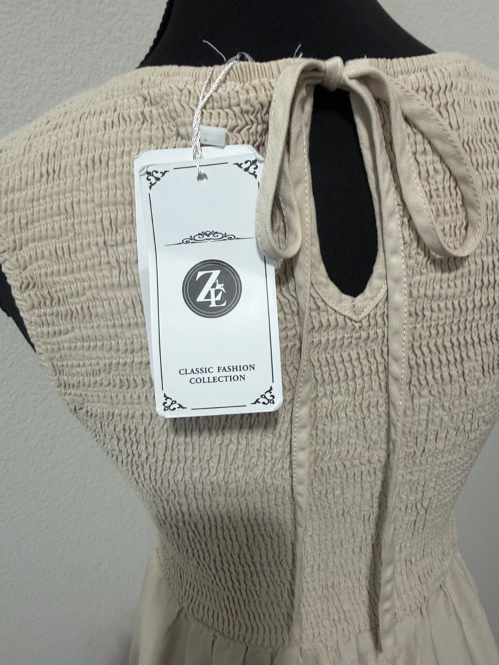 Sleeveless Cream Smocked Maxi Dress - Unbranded - Picture 3 of 3